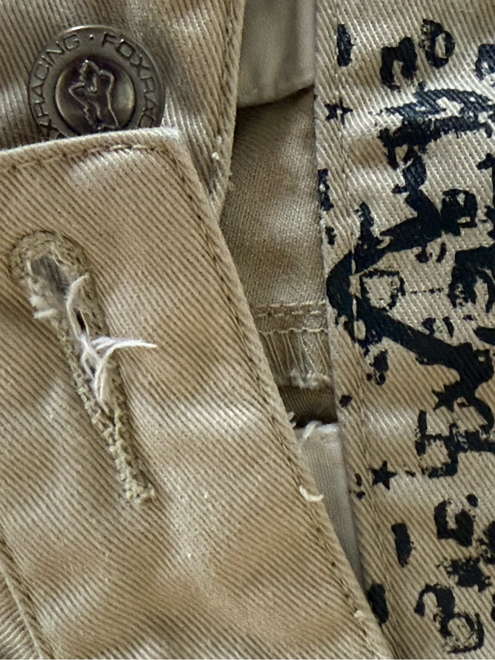 Fox Shorts - Picture 8 of 9